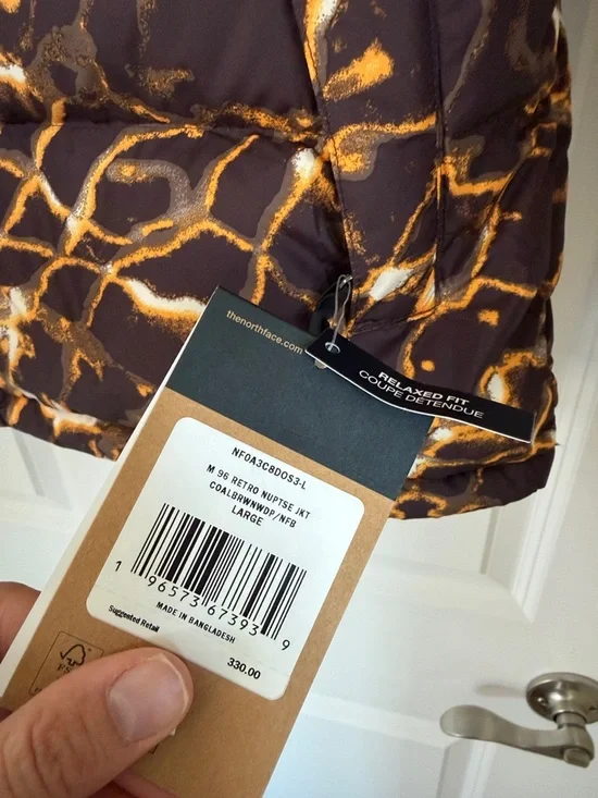 The North Face Black & Brown Patterned Puffer Jacket - Picture 6 of 9